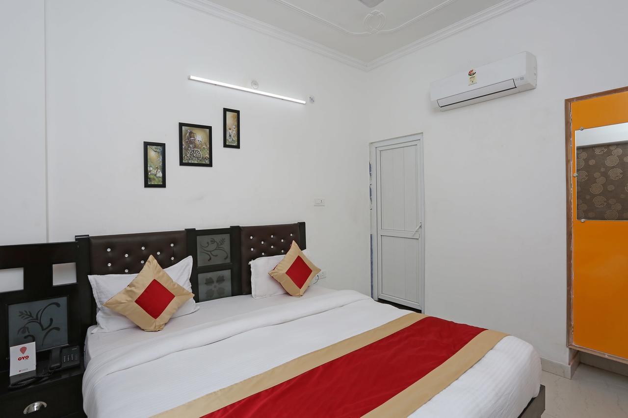 Oyo 11306 Ss Hotel Горакхпур Экстерьер фото